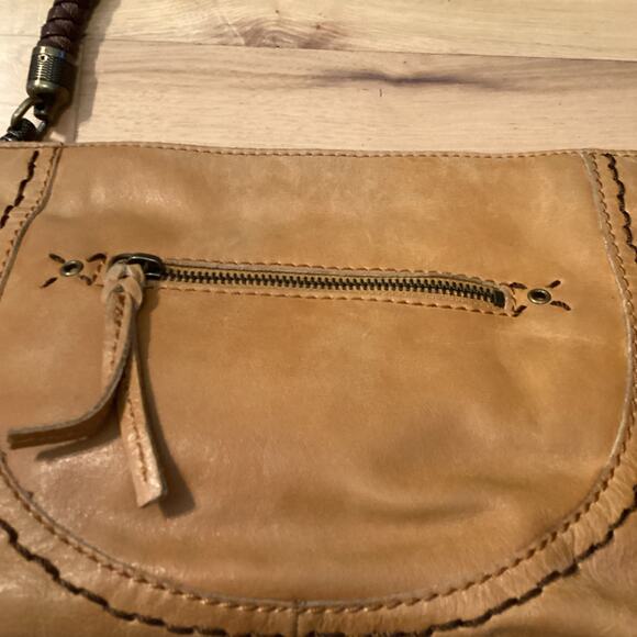 The Sak Indio Leather Demi Shoulder Bag Tan With BOHO And Western Look - Picture 4 of 11